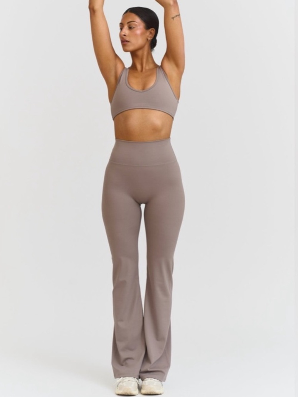 Sisterly Tribe | SOFTSCULPT FLARED LEGGINGS & sports bra |  CLAY